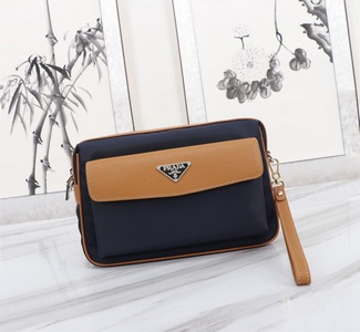 Prada Handbags 481